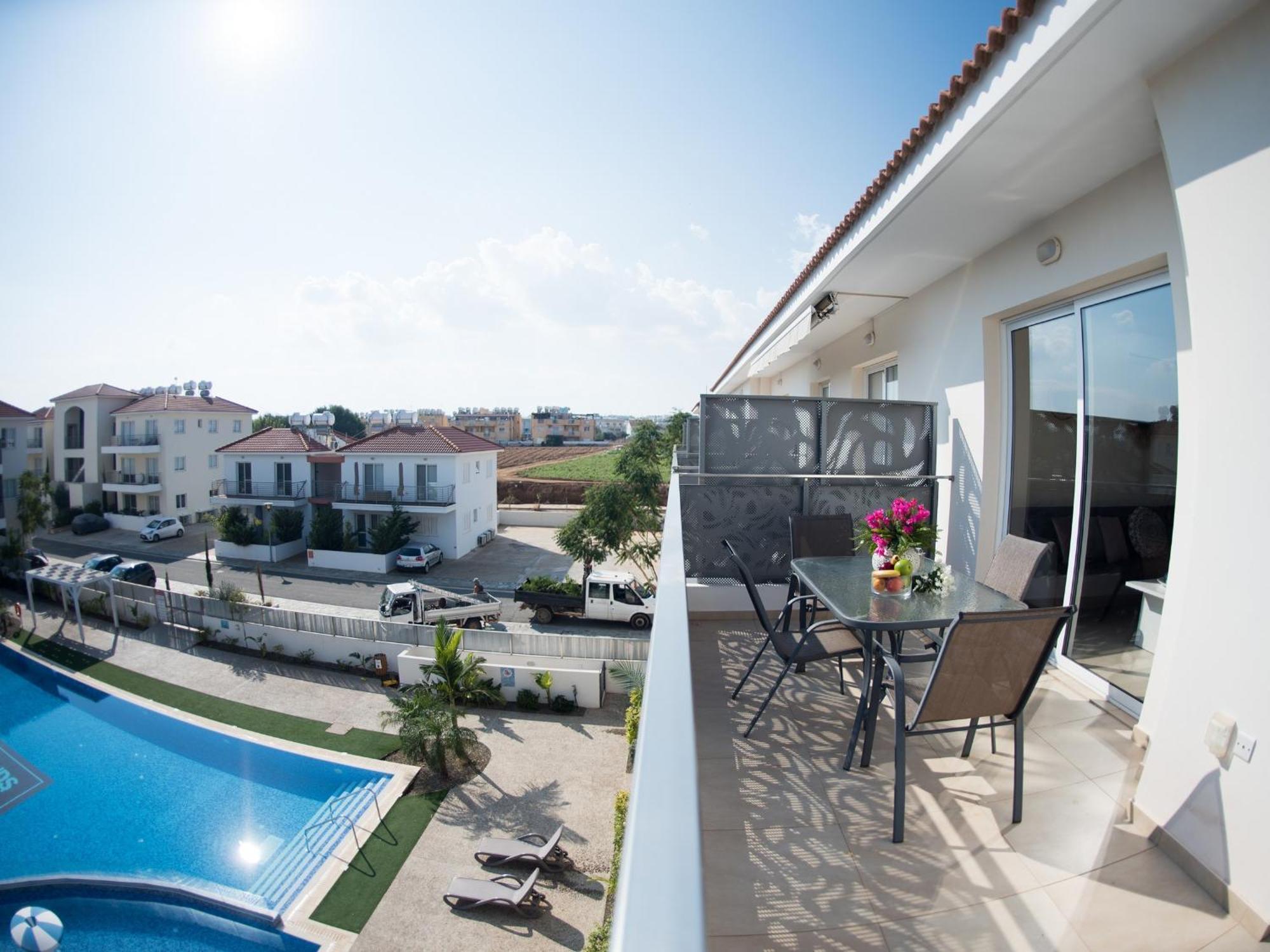 Mythical Sands Resort Protaras Bagian luar foto
